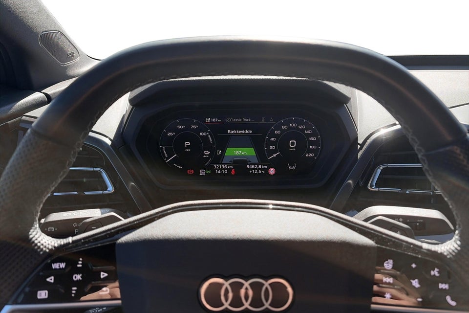 Audi Q4 e-tron 45 Ultra quattro 5d