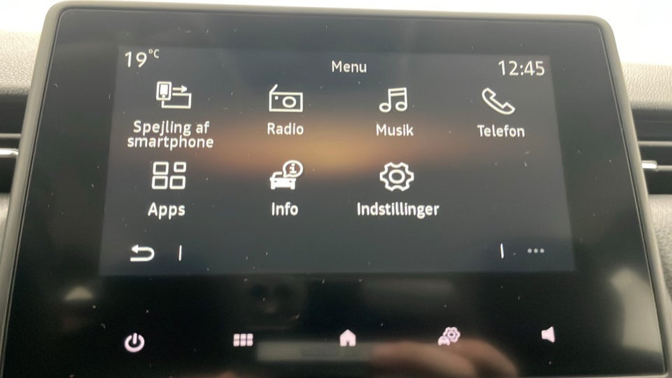 Renault Clio V 1,0 TCe 90 Zen X-tr. 5d