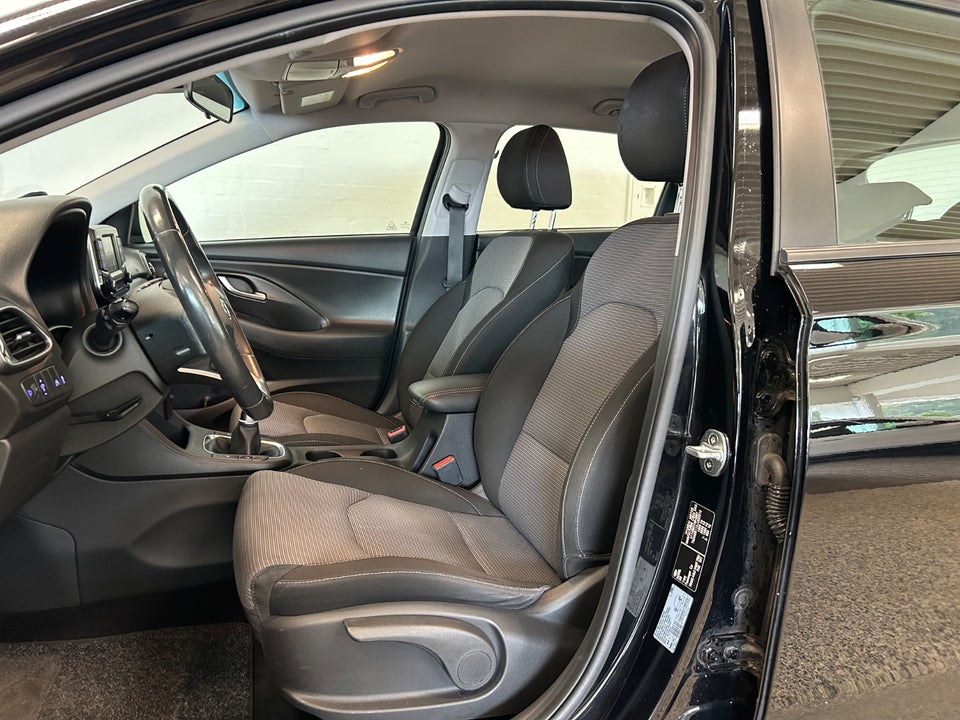 Hyundai i30 1,0 T-GDi Select 5d