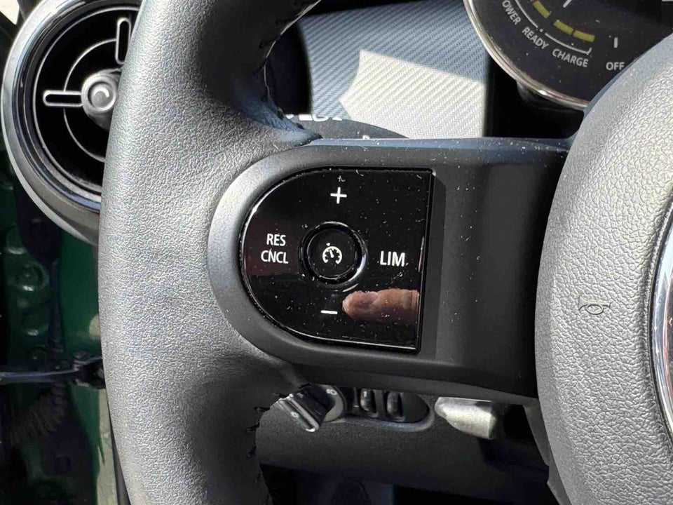 MINI Cooper SE Classic Trim 3d