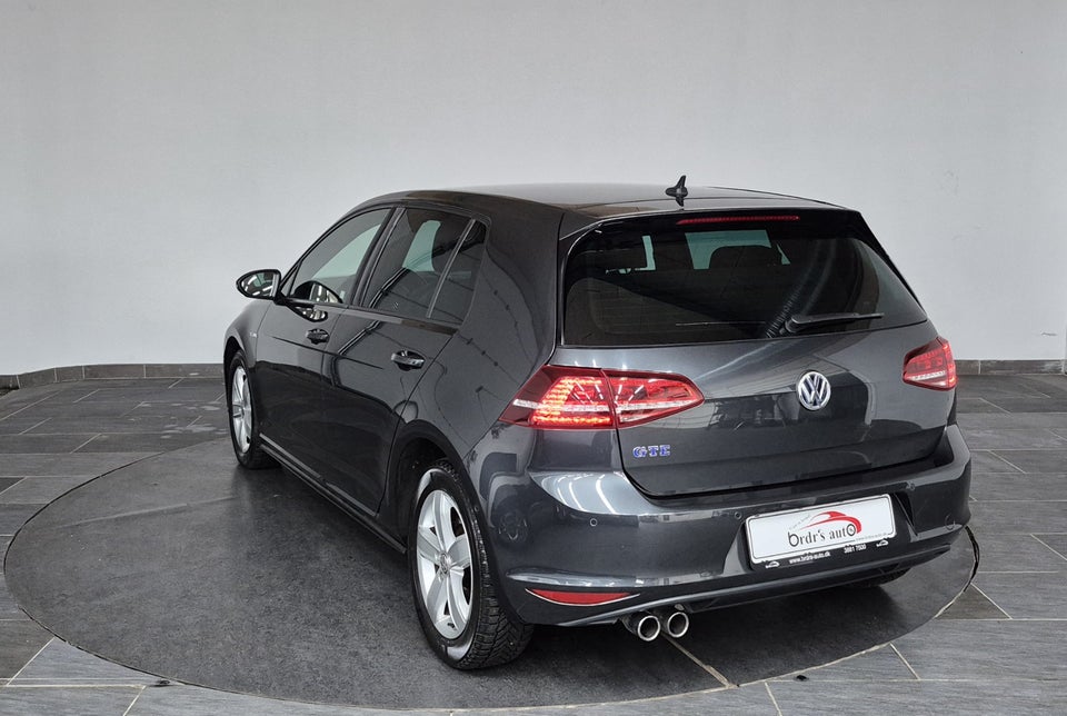 VW Golf VII 1,4 GTE DSG 5d