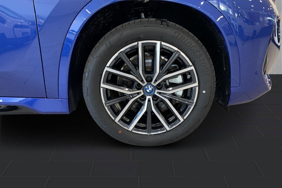 BMW iX1 xDrive30 M-Sport 5d
