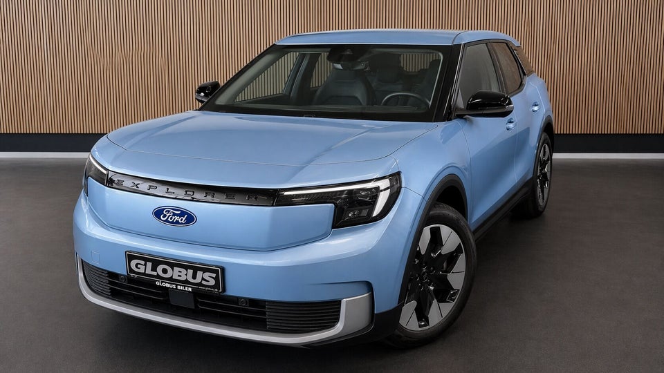 Ford Explorer 77 Premium Extended Range 5d