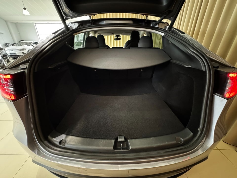 Tesla Model Y Performance AWD 5d