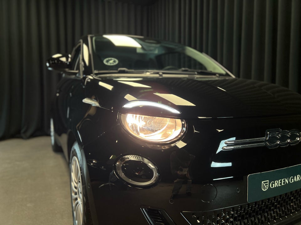 Fiat 500e 42 Icon 3d