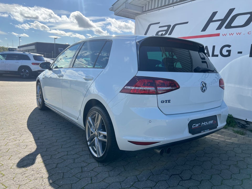 VW Golf VII 1,4 GTE Highline DSG 5d