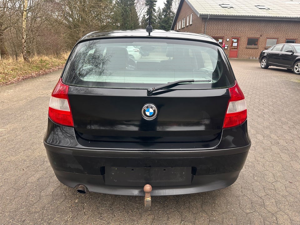 BMW 116i 1,6 Advantage 5d