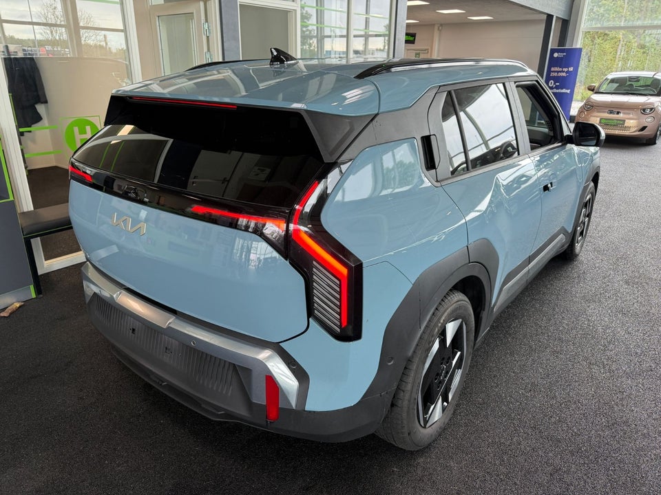 Kia EV3 81 Long Range Earth 5d