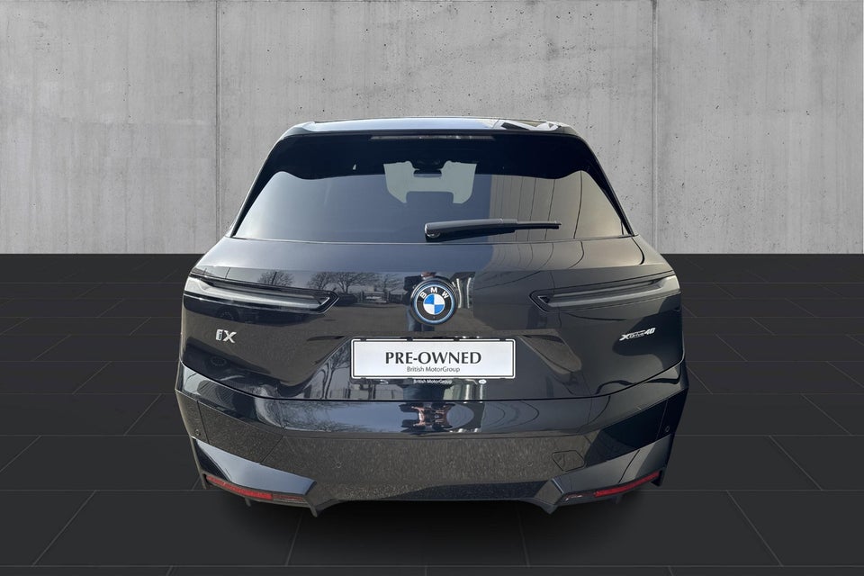 BMW iX xDrive40 Supercharged 5d
