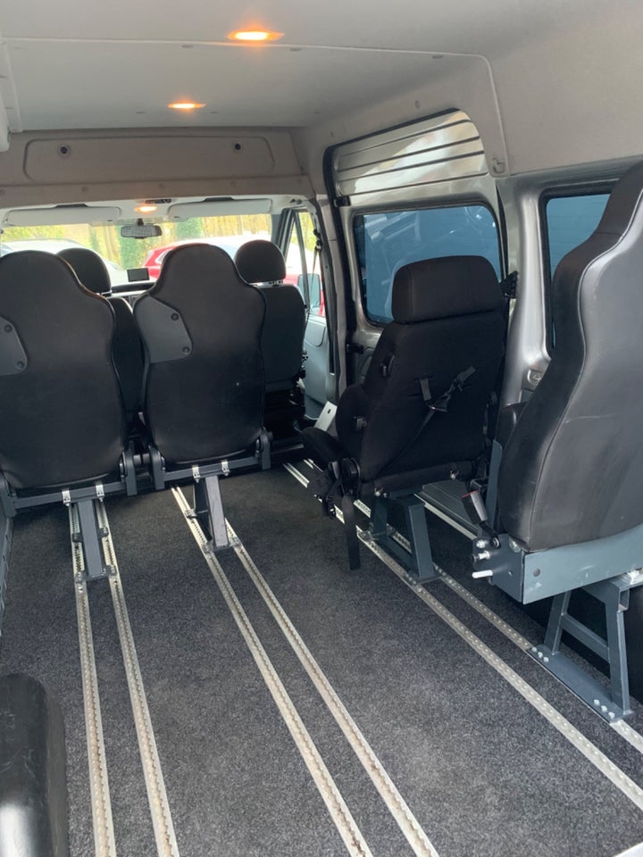 Ford Transit 300M Kombi 2,2 TDCi 125 FWD 4d