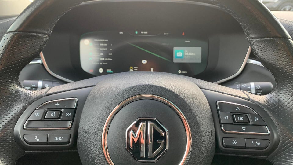 MG Marvel R Luxury 5d