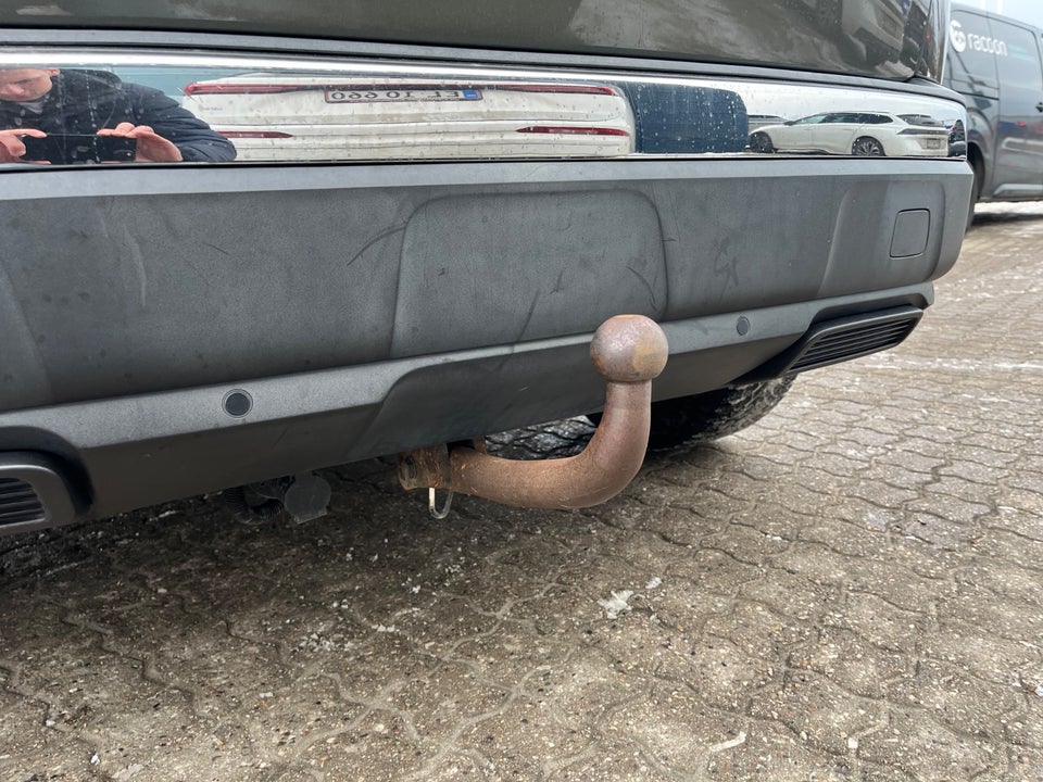 Peugeot 3008 1,2 e-THP 130 Allure 5d