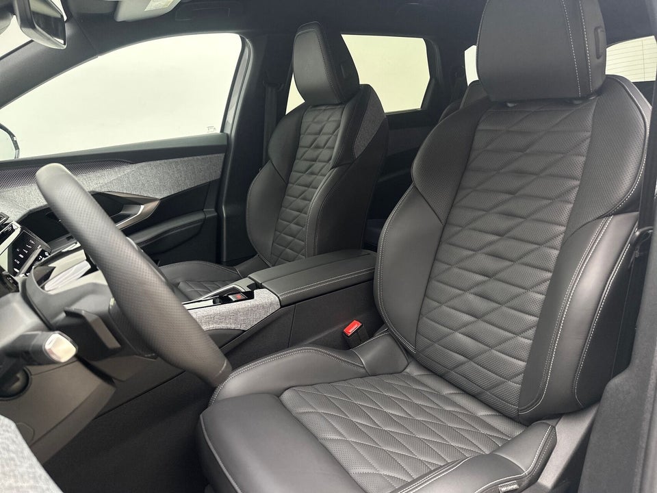 Peugeot e-5008 77 GT Pack AWD 5d