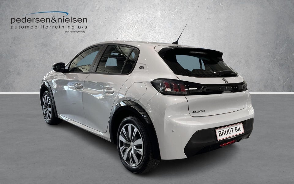Peugeot e-208 50 Active 5d