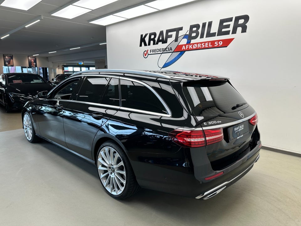 Mercedes E300 de 2,0 Business stc. aut. 5d