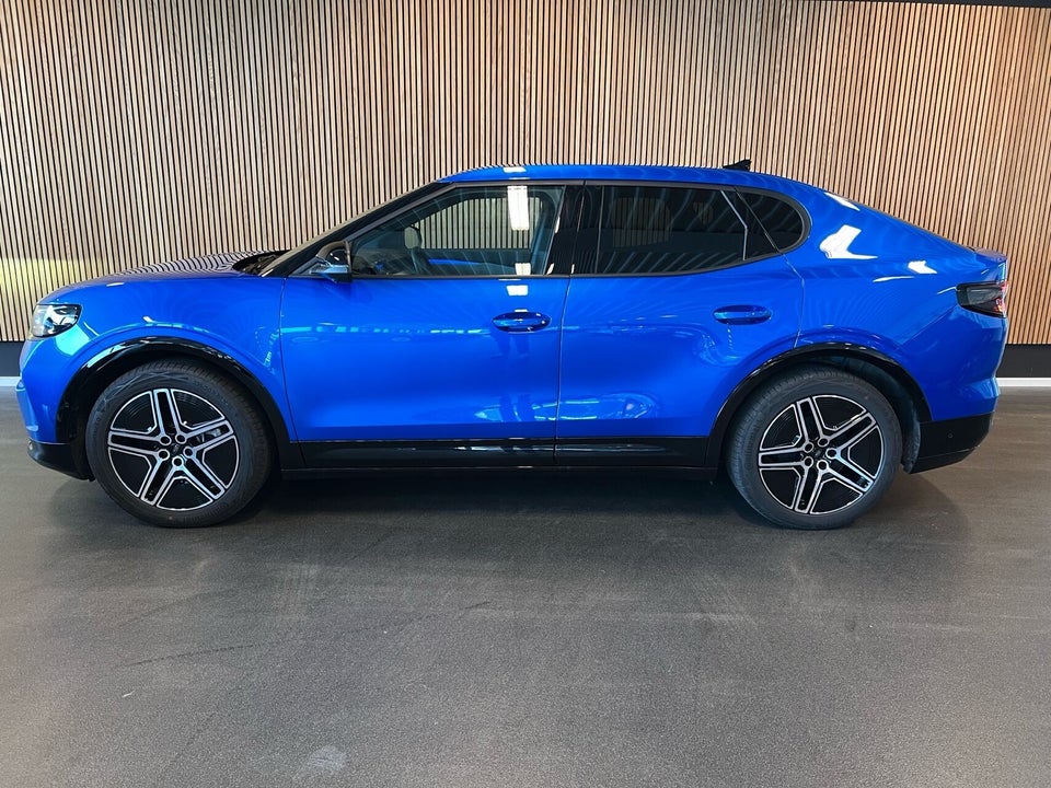 Ford Capri 79 Premium Extended Range AWD 5d