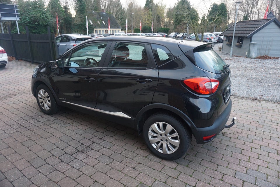 Renault Captur 0,9 TCe 90 Expression 5d