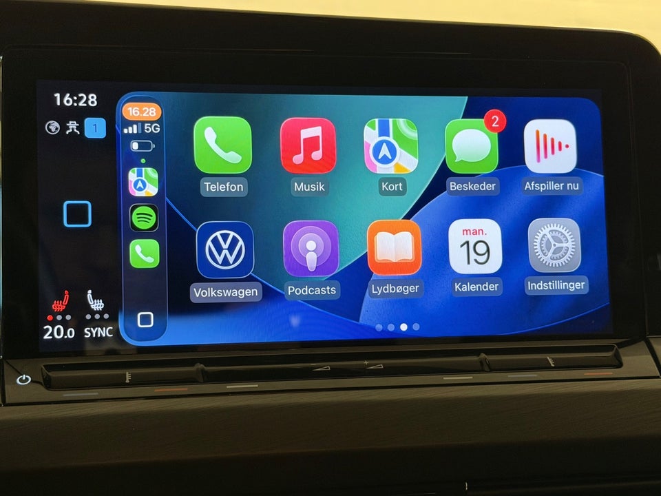 VW Golf VIII 1,5 eTSi 150 1st Edition DSG 5d