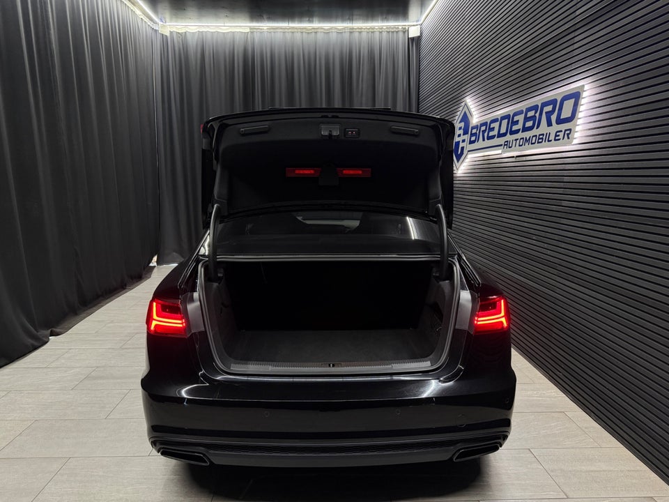 Audi A6 3,0 TDi 326 Competition quattro Tiptr. 4d