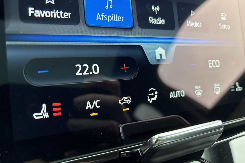 Ford Explorer 77 Premium Extended Range 5d