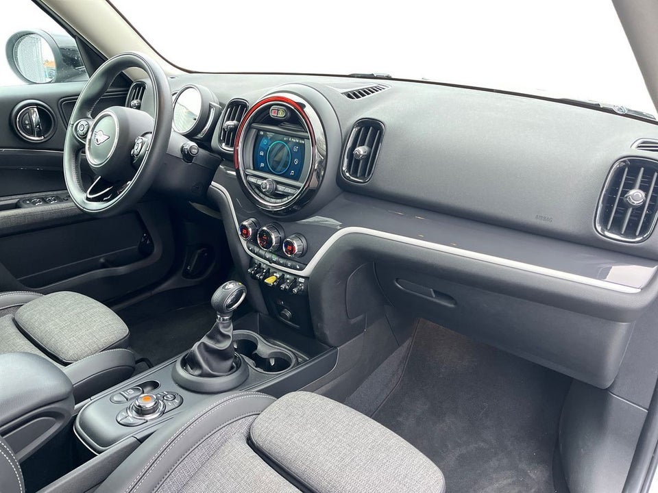 MINI Countryman Cooper SE 1,5 Essential aut. ALL4 5d