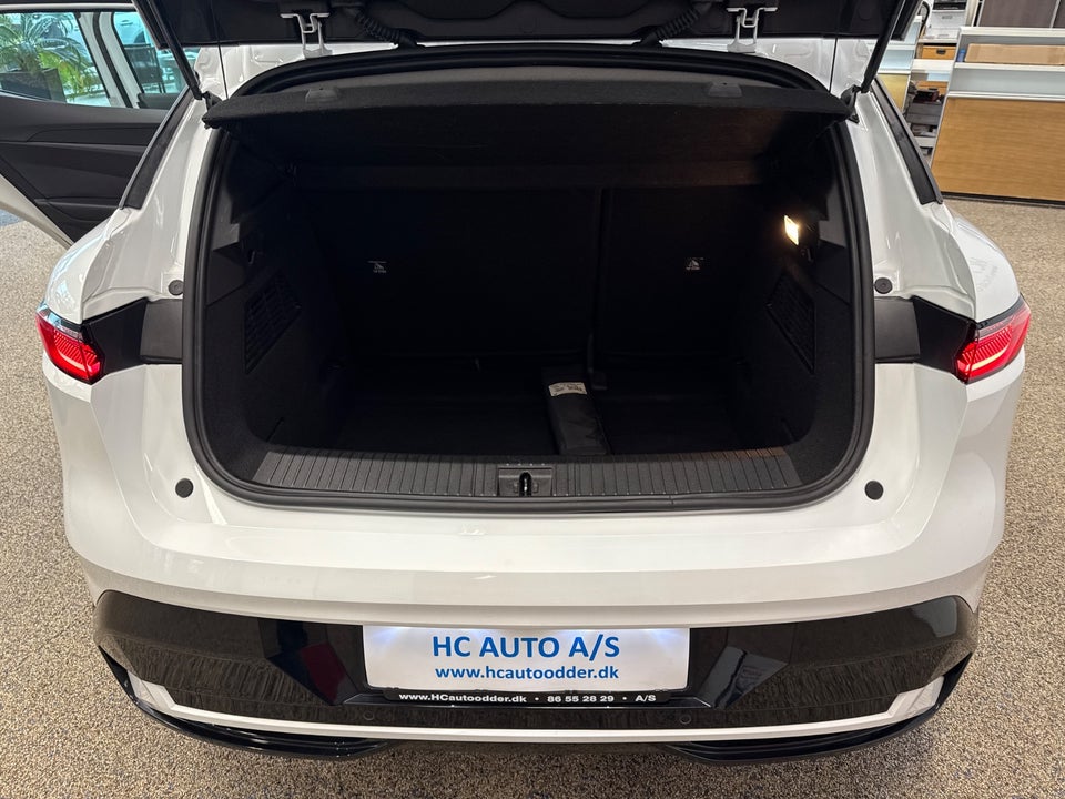 Renault Megane E-Tech 40 Equilibre 5d