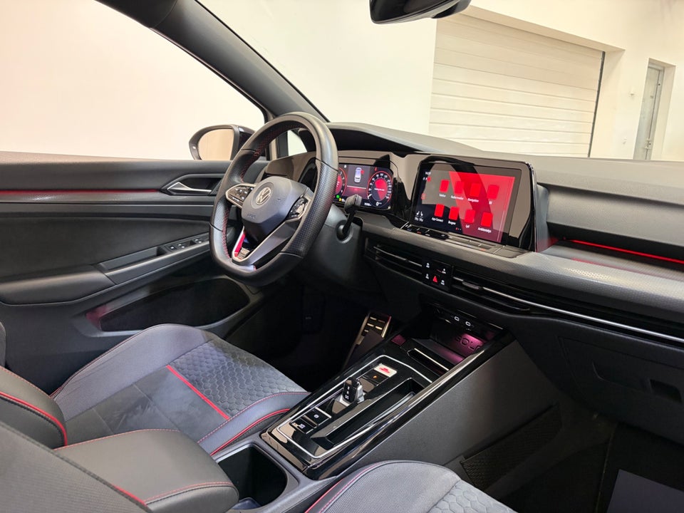 VW Golf VIII 2,0 GTi Clubsport DSG 5d