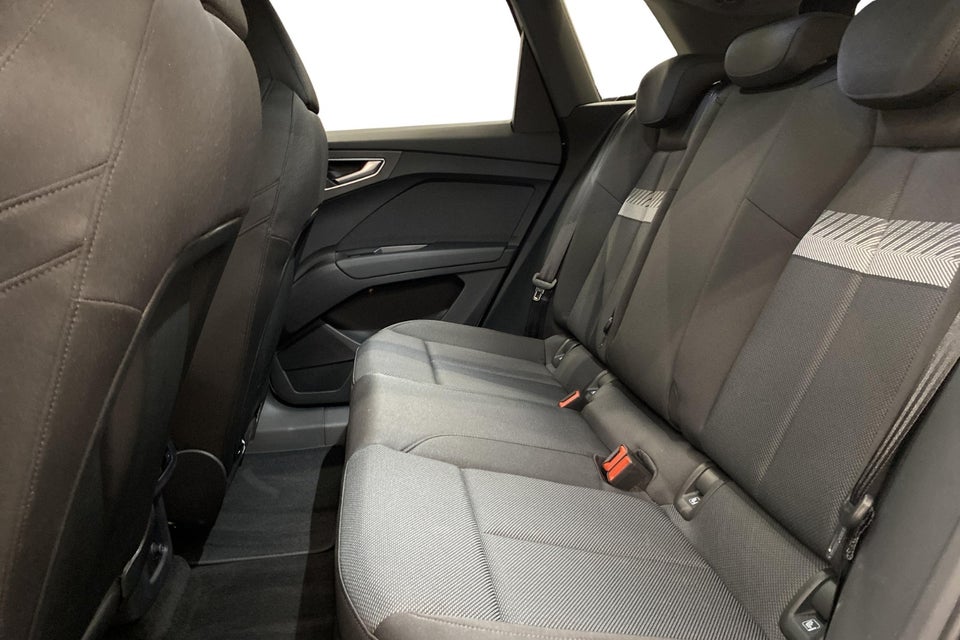 Audi Q4 e-tron 45 Progress 5d