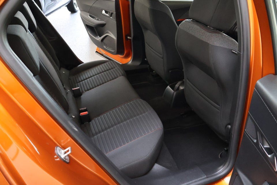 Peugeot 2008 1,2 PureTech 130 Active Pack 5d