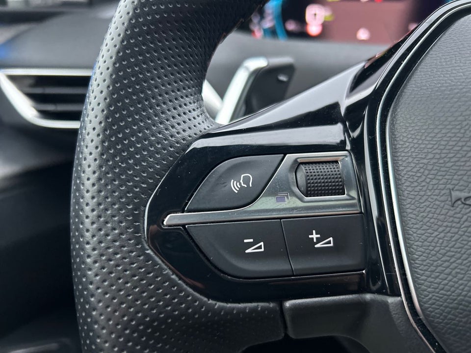 Peugeot 3008 1,6 Hybrid4 GT Pack EAT8 5d