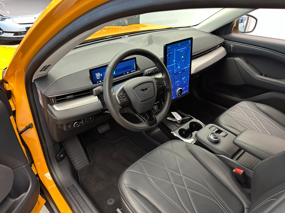 Ford Mustang Mach-E 98 Extended Range 5d