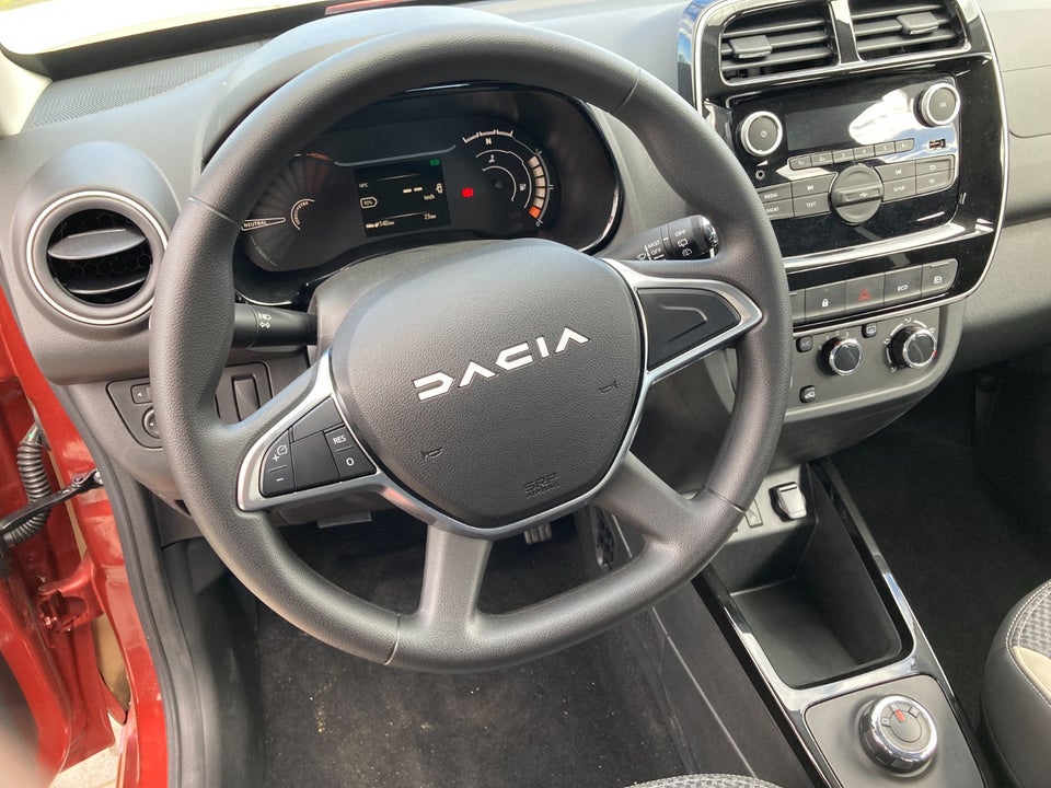 Dacia Spring Essential 5d