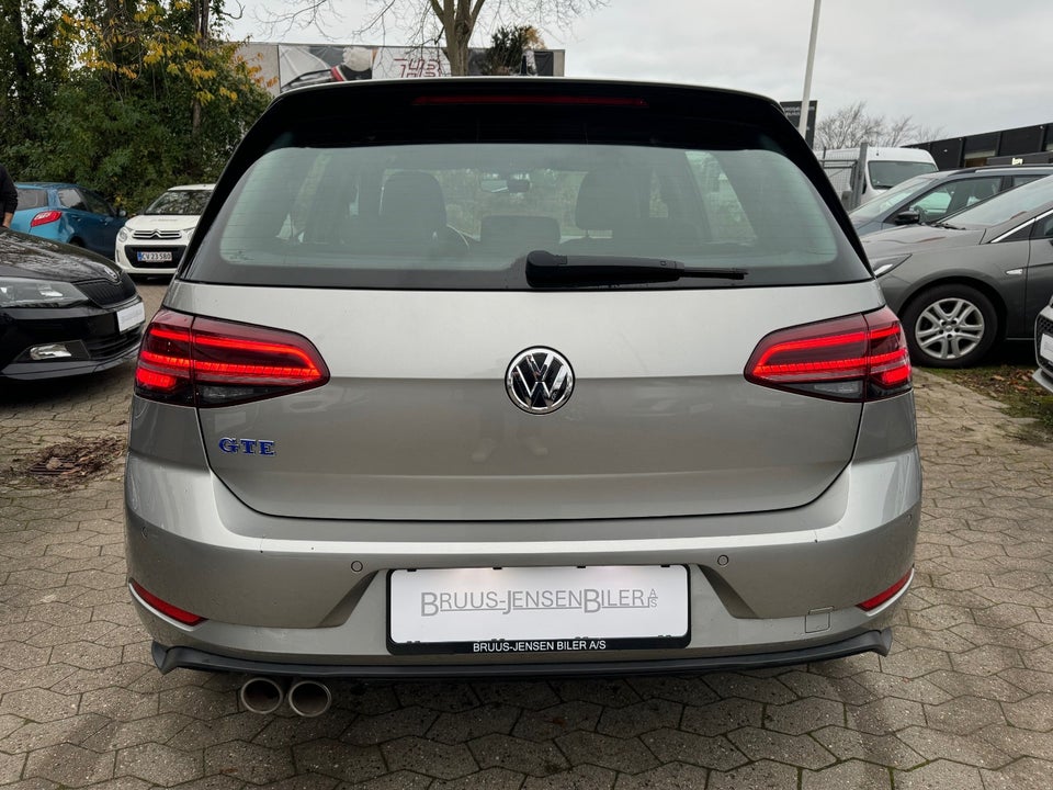 VW Golf VII 1,4 GTE DSG 5d