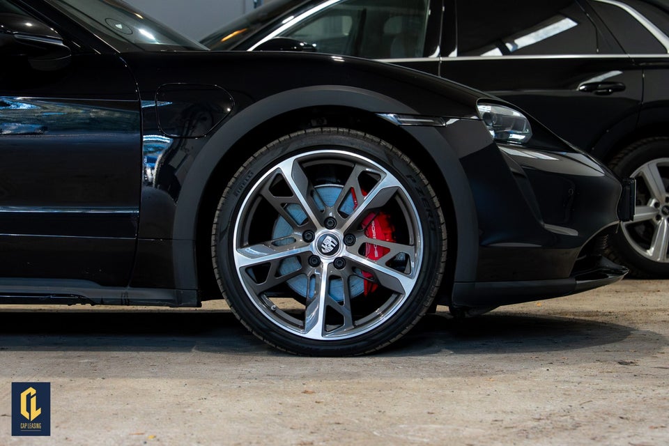 Porsche Taycan 4S Performance+ Cross Turismo 5d