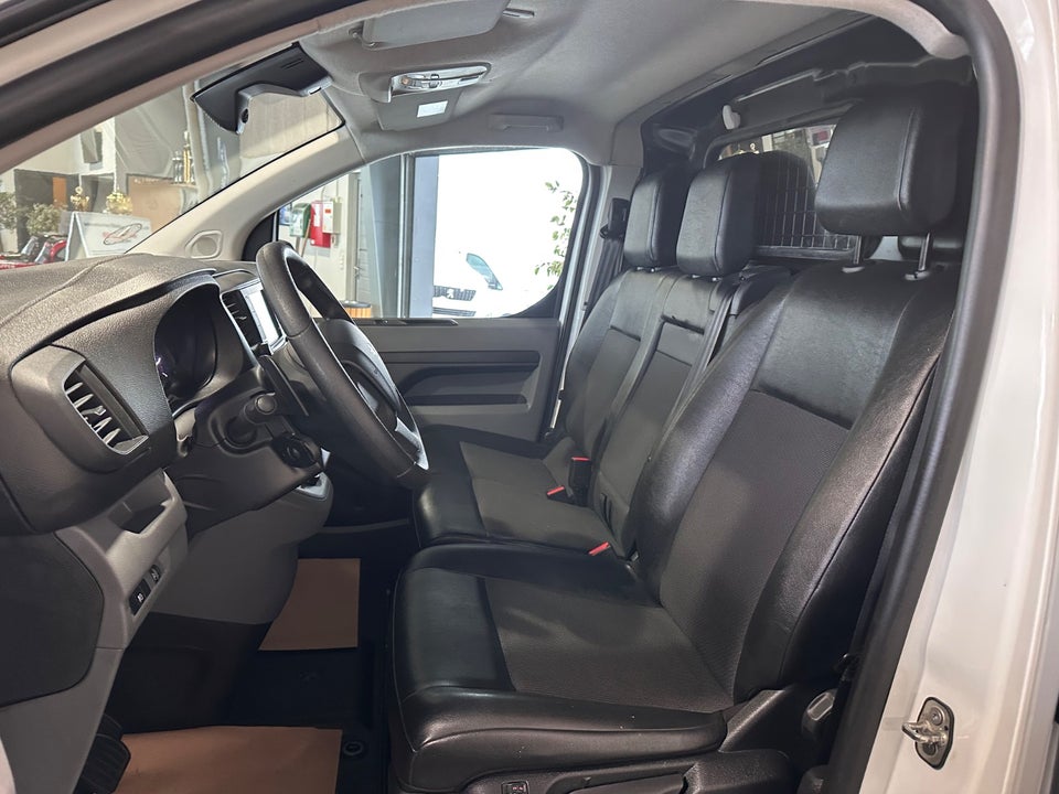 Peugeot Expert 2,0 BlueHDi 144 L2 Premium EAT8 Van