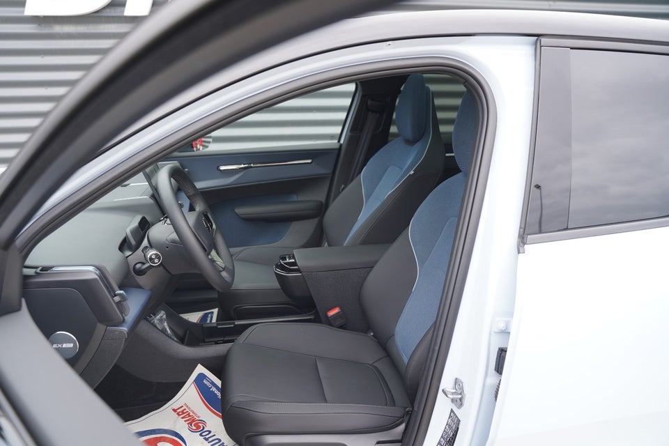 Volvo EX30 Extended Range Ultra 5d