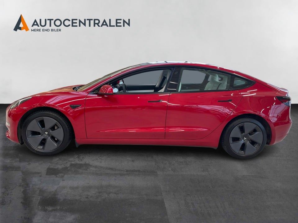 Tesla Model 3 Long Range AWD 4d