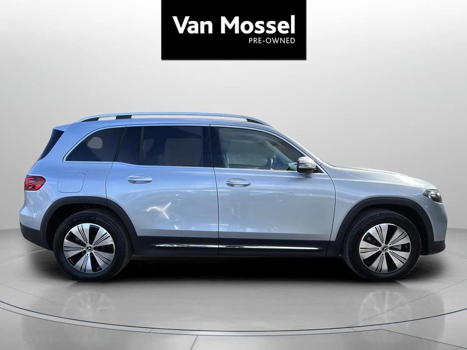 Mercedes EQB300 Progressive Advance Plus 4Matic 5d