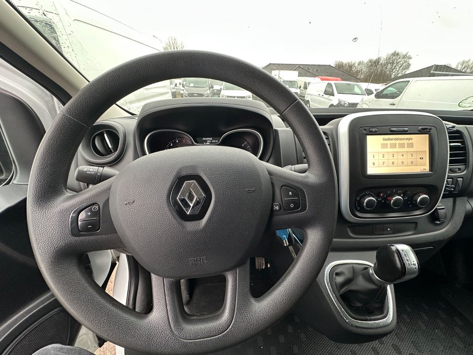 Renault Trafic T29 2,0 dCi 145 L2H1 EDC