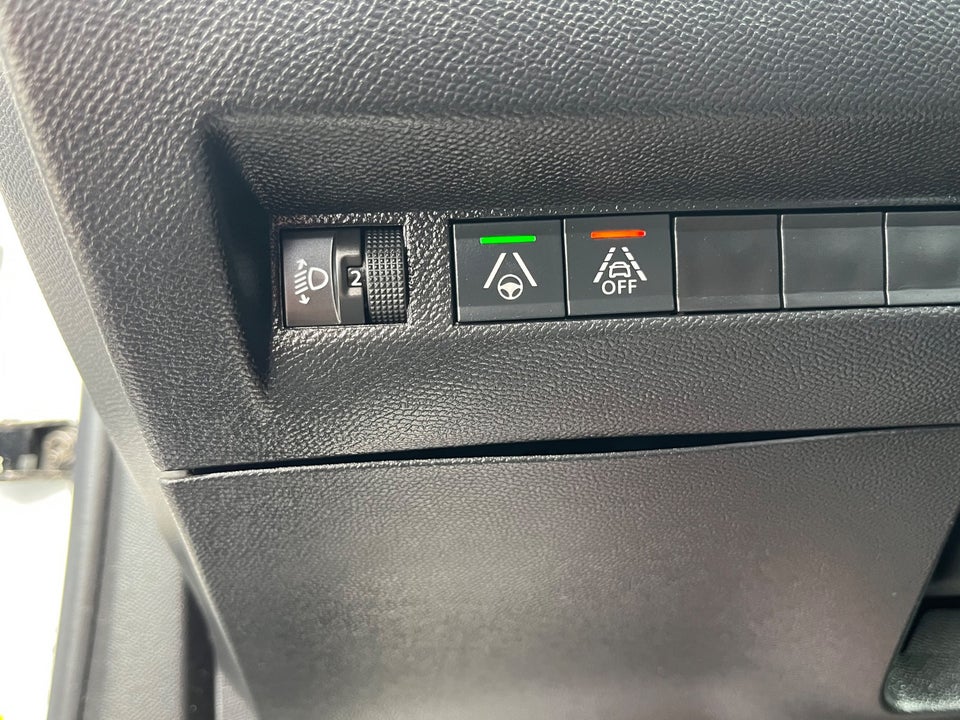 Peugeot 2008 1,2 PureTech 130 Allure EAT8 5d