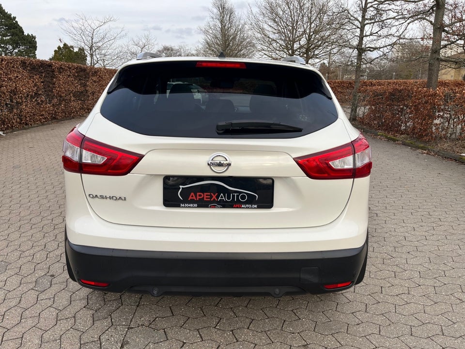 Nissan Qashqai 1,6 dCi 130 Tekna+ 5d