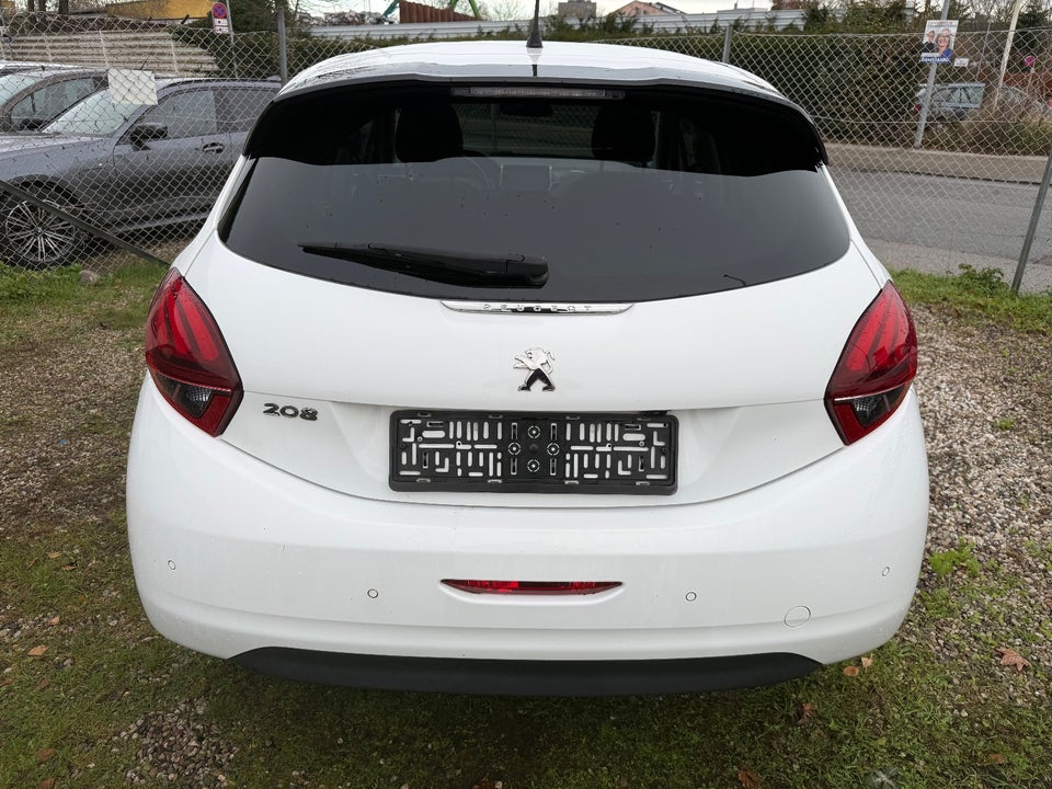 Peugeot 208 1,5 BlueHDi 100 Allure Sky 5d