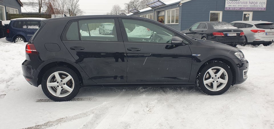 VW Golf VII 1,4 GTE DSG 5d