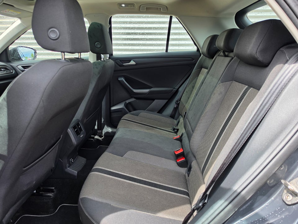 VW T-Roc 1,0 TSi 115 Style 5d