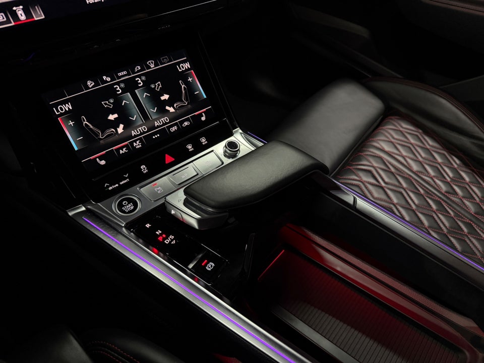 Audi Q8 e-tron 55 S-line Black Edition quattro 5d