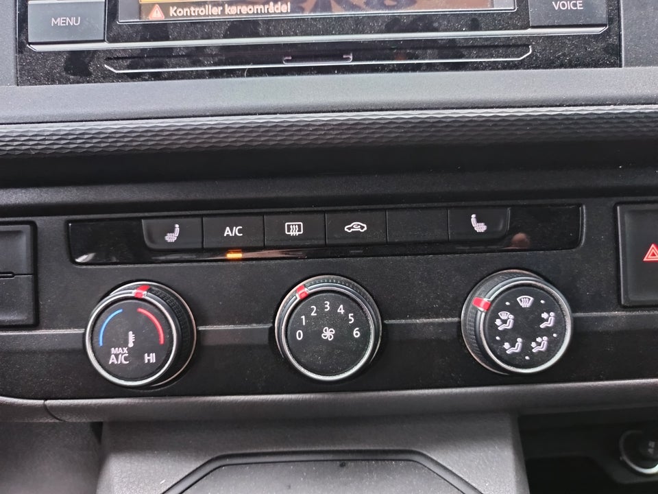 VW Transporter 2,0 TDi 150 Kassevogn DSG lang