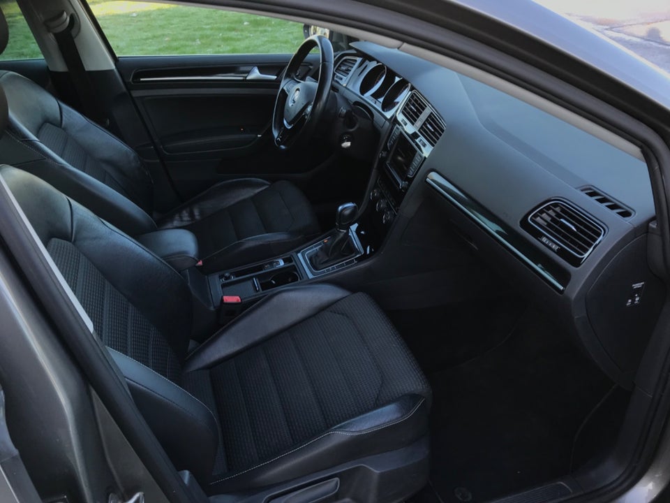 VW Golf VII 2,0 TDi 150 R-line DSG BMT 5d