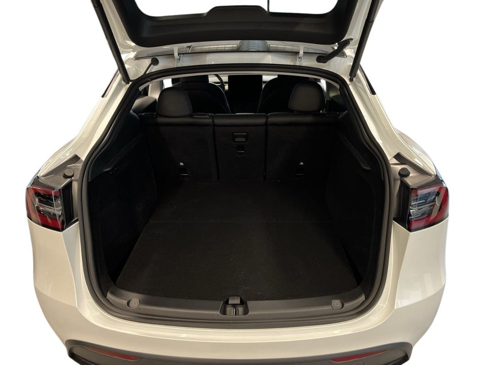 Tesla Model Y RWD 5d