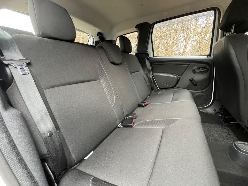 Dacia Duster 1,6 16V Family Edition 5d