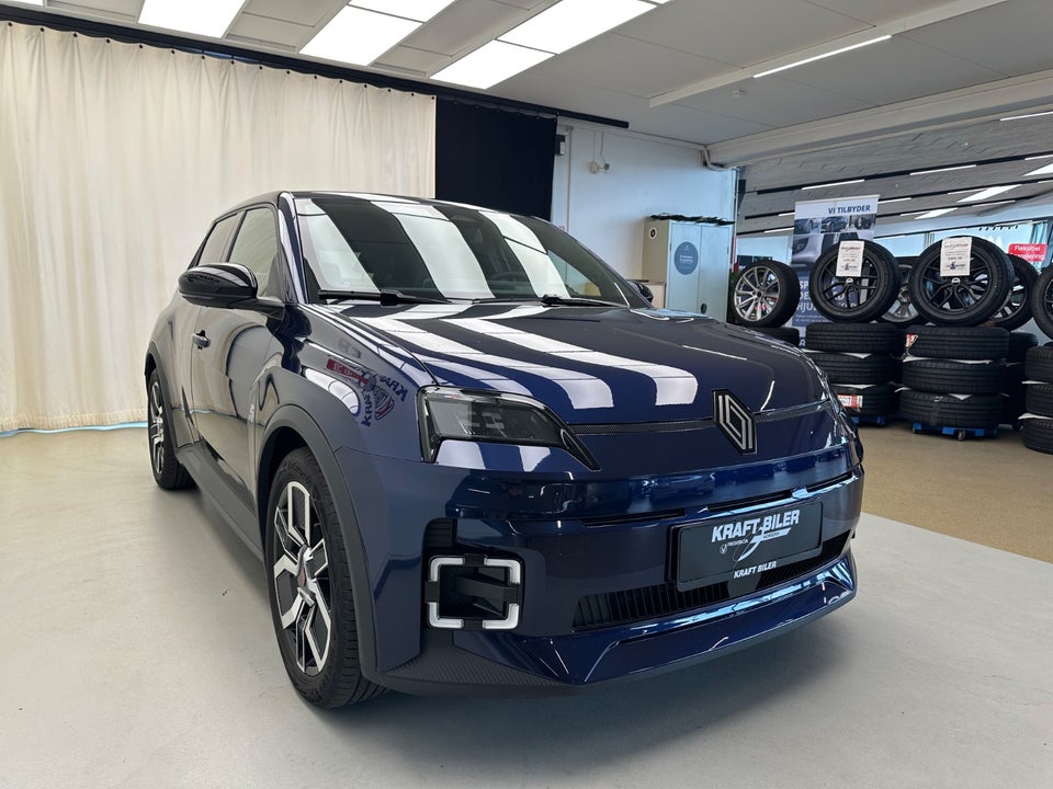 Renault 5 E-Tech 40 Techno 5d